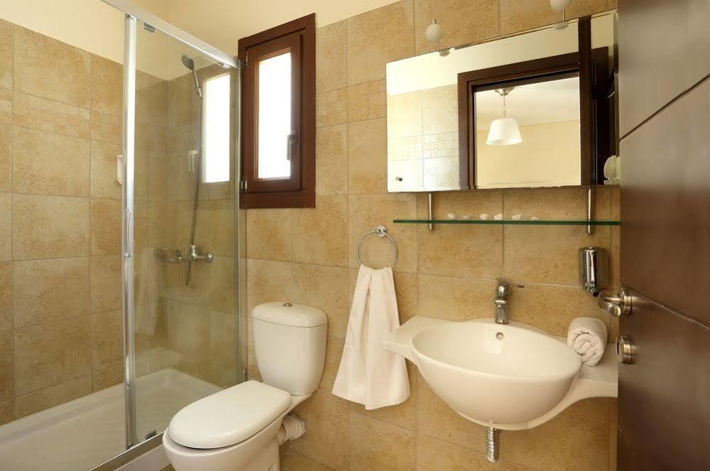 גאווריון Aithra Apartments & Suites מראה חיצוני תמונה